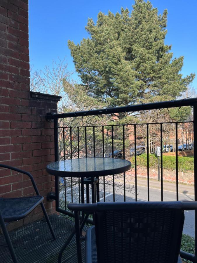Archers 2 Bedrooms, Balcony, 2 Bathrooms, Free Parking, Wifi Southampton Eksteriør bilde